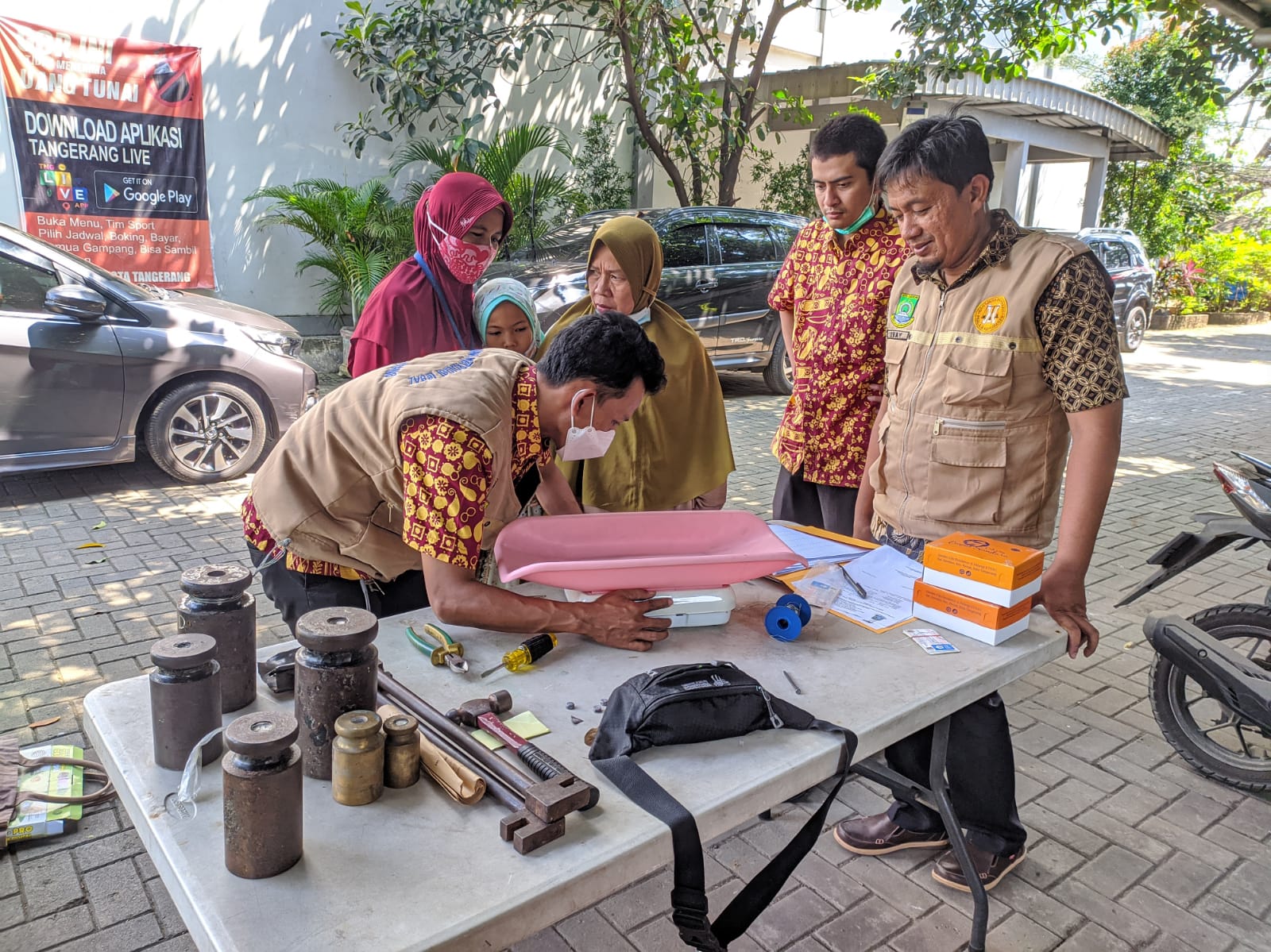 Tera Ulang Timbangan oleh Dinas Perindustrian, Perdaganagan, Koperasi, Usaha Kecil dan Menengah Kota Tangerang