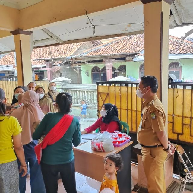 Monitoring kegiatan Bulan Imunisasi Anak Nasional (BIAN).